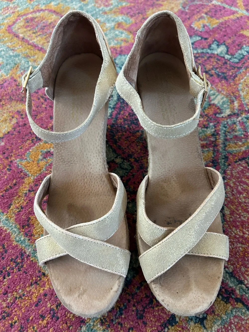 Toms women’s taupe